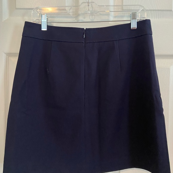 LOFT size 6 navy blue mini skirt - Picture 3 of 3